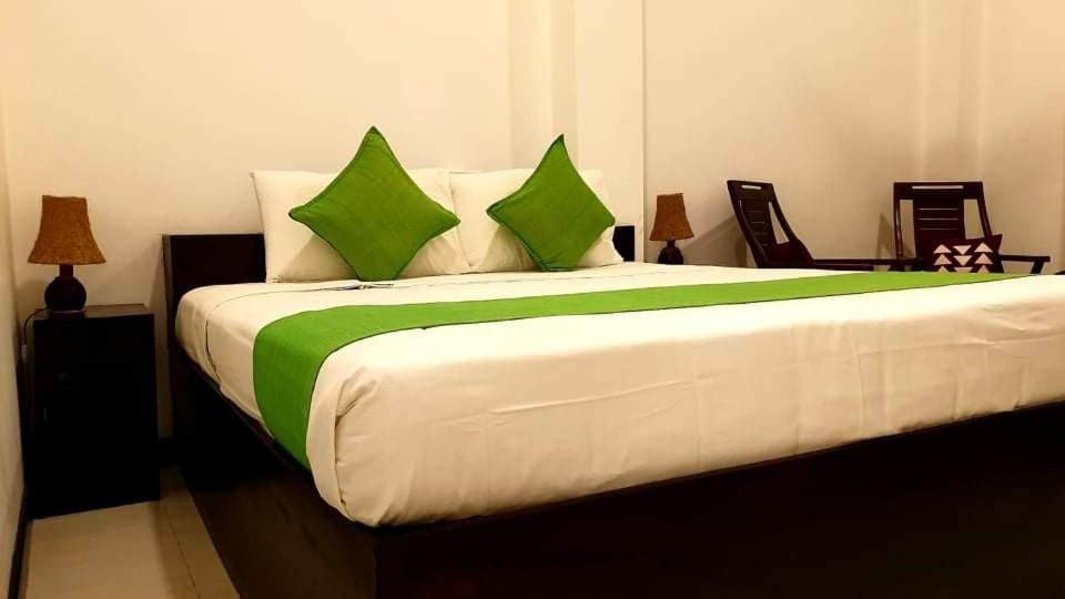 Kithula Boutique Hotel ヒッカドゥワ エクステリア 写真